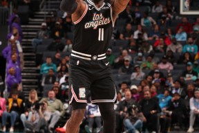 荷甲赛程吃紧，夏洛特黄蜂冲刺阶段调整名单，话题不断，年轻球员得到机会的简单介绍-九游网页登录