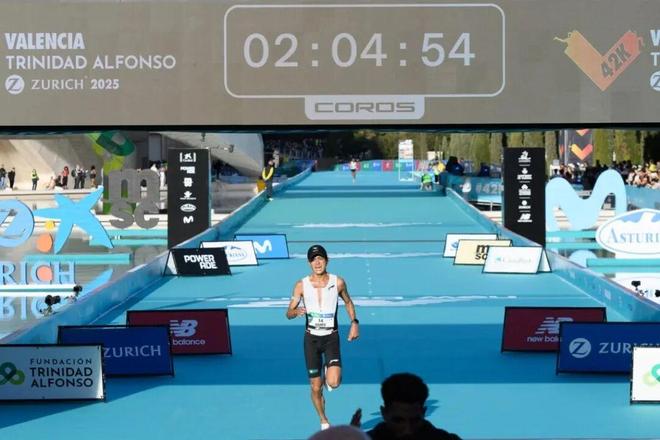 突围第四届先锋杯总决赛冠军之夜