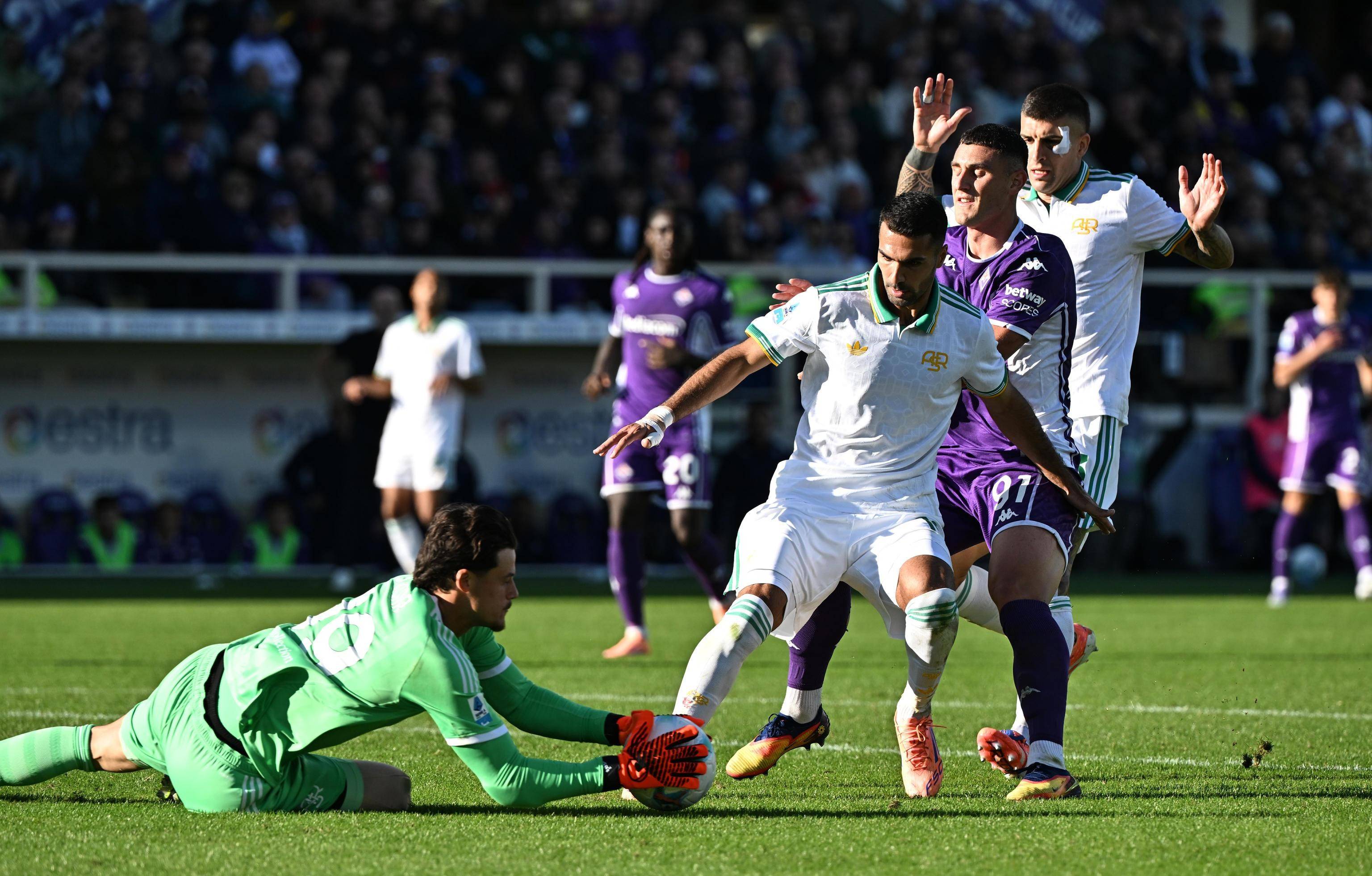 包含意甲集结日走向成谜；马德里竞技绝杀压哨；悬念犹存；球探报告显示潜力的词条